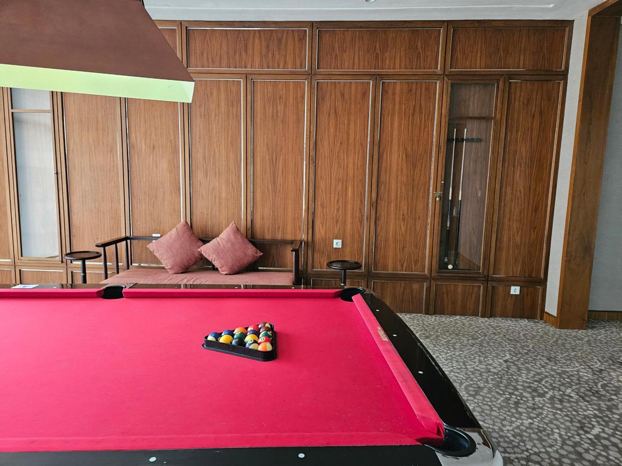 3Br Flat In Taman Anggrek Residence Jakarta Exterior foto